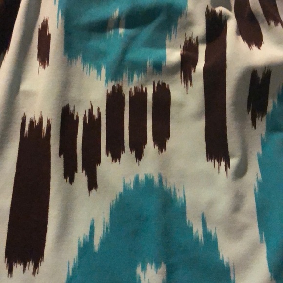 ⭐️Michael Kors blue/brown ikat printed top - Picture 10 of 12